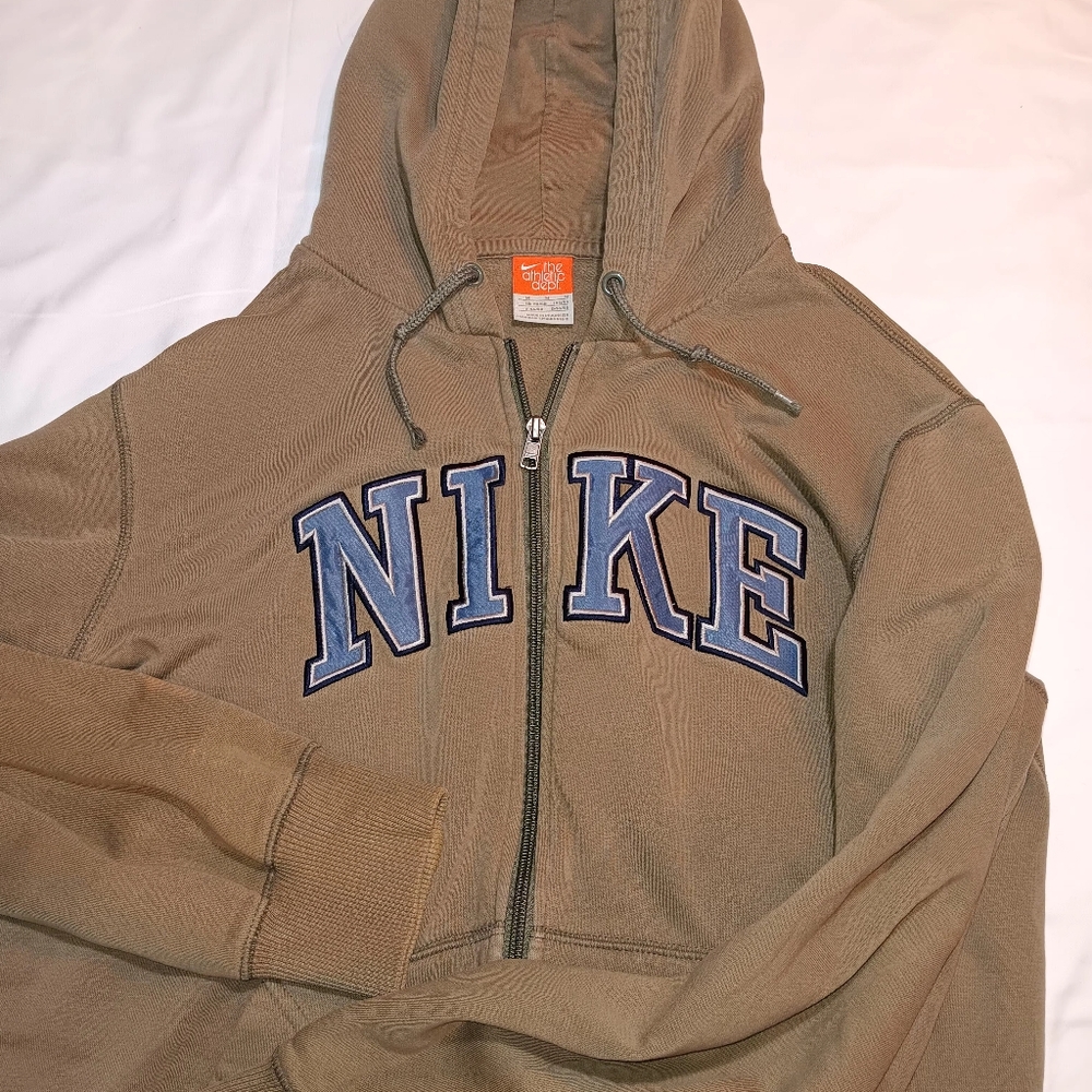 UNISEX NIKE VINTAGE FULL ZIPPER SWEATER SIZE MEDIUM - Picture 2 of 11